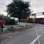 Colisión de tren y tráiler en Paseo Central causa daños y atascos viales en San Juan del Río
