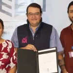 Recibe Memo Vega constancia de mayoría que lo acredita como Diputado local electo