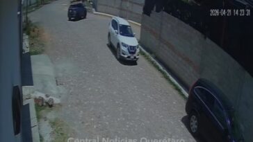 Momento que el papá de Julia la sustrajo de su casa en Tequisquiapan