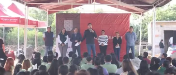 Dan banderazo de arranque a construcción de barda en Tele bachillerato en La Fuente