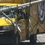 Camioneta Sabritas dañada por poste CFE en Tequisquiapan Camioneta Sabritas dañada por poste CFE en Tequisquiapan