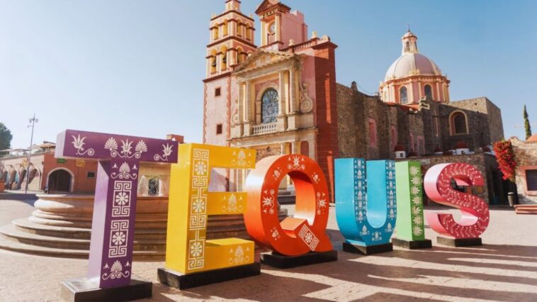 ¿Cuál es el mejor pueblito de Querétaro para viajar en julio 2026 y qué atractivos tiene?