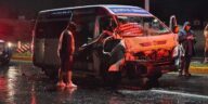 Aparatoso choque entre camioneta y autobús de pasajeros en la 120 – El Sol de San Juan del Río