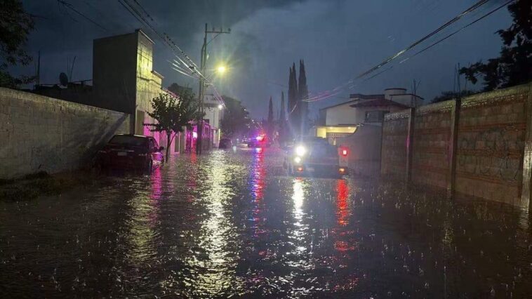 Lluvia provocó encharcamientos y vehículos atrapados en Tequisquiapan – El Sol de San …
