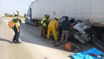 Rescatan a personas que quedaron prensadas en fuerte accidente – El Sol de San Juan del Río